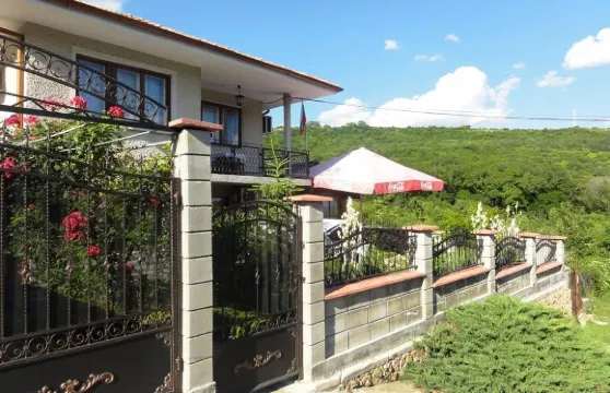 德特里納巴爾奇克別墅酒店