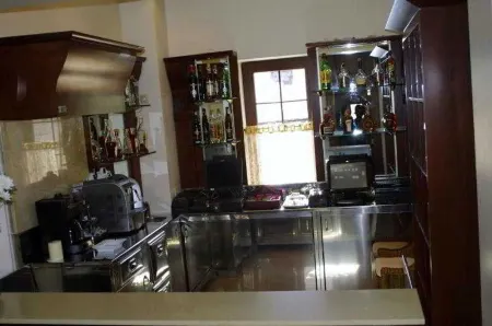 Hotel Angelo d'Oro Отели в г. Плоешти