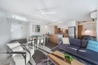 Link Portside Wharf Apartment Hotel Hotels in Cannon Hill