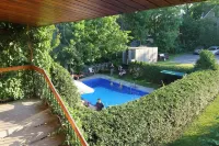 Motel Lennoxville - Pools