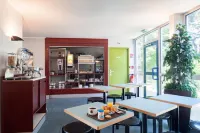 B&B Hotel Douai Parc des Expos Cuincy - breakfast
