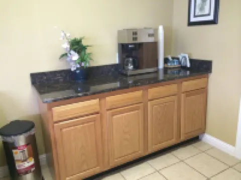 Eldon Inn Hotels in Eldon