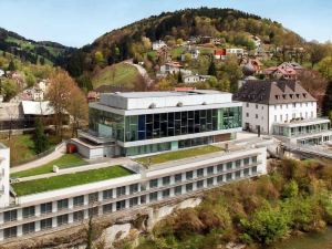 Das Schloss an der Eisenstrasse