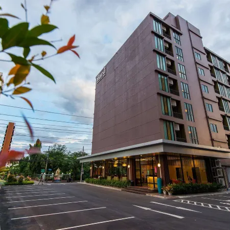 Marsi Hotel Bangkok Отели рядом с достопримечательностью «Станция BTS - Punnawithi»