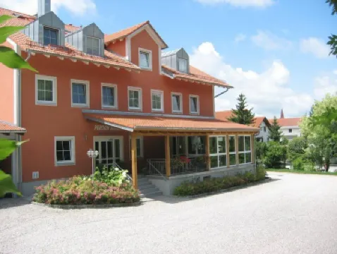 沙爾麥鮑姆公寓酒店