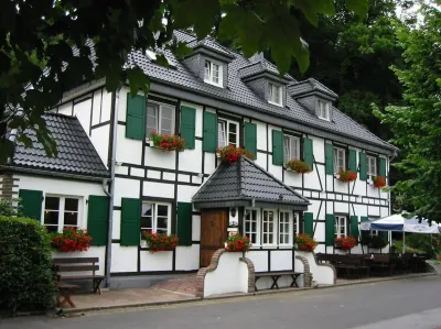 Hotel Wißkirchen Hotels in der Nähe von Freie evangelische Gemeinde Hilgen