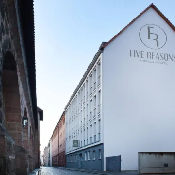 Five Reasons Hostel & Hotel
