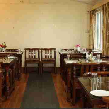 Hotel Drive Inn Dining/Meeting Rooms