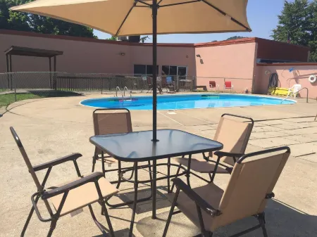 Daniel Boone Motor Inn Отели в г. Пайк