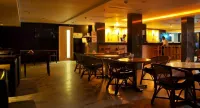 Nayagara Hotel - فطور