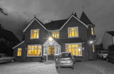 Gatwick Turret Guest House فنادق في هورلي