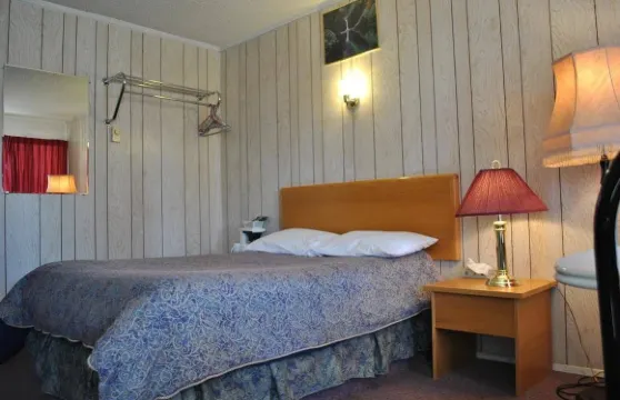 尼帕瓦汽車旅館