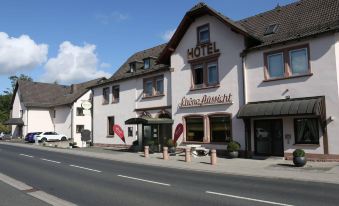 Hotel Straubs Schone Aussicht