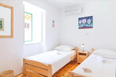 Villa Bonaca Cozy Family & Friends Retreat with Heated Pool Hotels in 