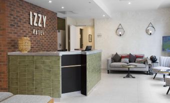 Hotel Izzy