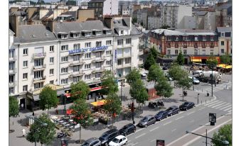 Le Paris Brest Hotel