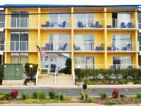 Seaside Inn & Suites Hotels near Lost Treasure Golf