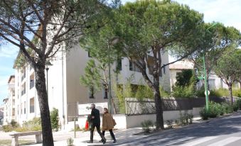 Uzes Appart Hotel Résidence le Mas des Oliviers