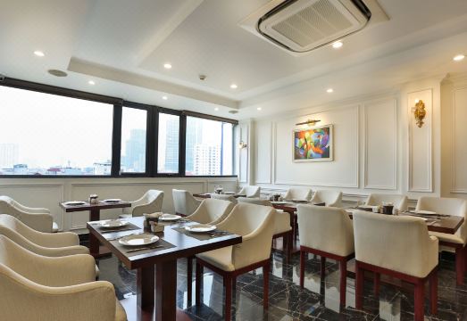 1. 로열 St 하노..