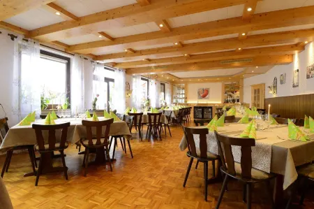 Landgasthof Linkenmühle Отели в г. Айхенбюль