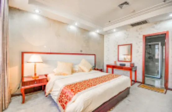 Sunshine Holiday Hotel