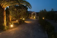 Lefkothea Villas with Large Pool, BBQ & Playground - Villas