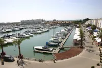 Marina Plaza