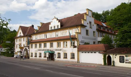 Boutique-Hotel Bayerischer Hof Отели в г. Кемптен