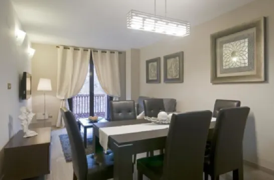 أبارتمنتس رامبلاس 108 Hotels near الحى القوطى