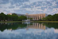 DoubleTree Suites by Hilton Raleigh - Durham Hoteles cerca de DPAC - Durham Performing Arts Center