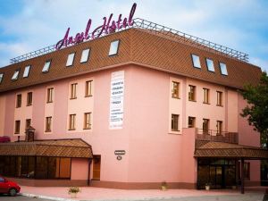 Angel Hotel