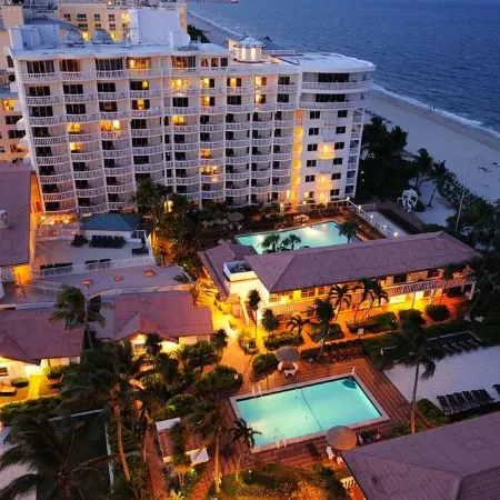 Beachcomber Resort & Club