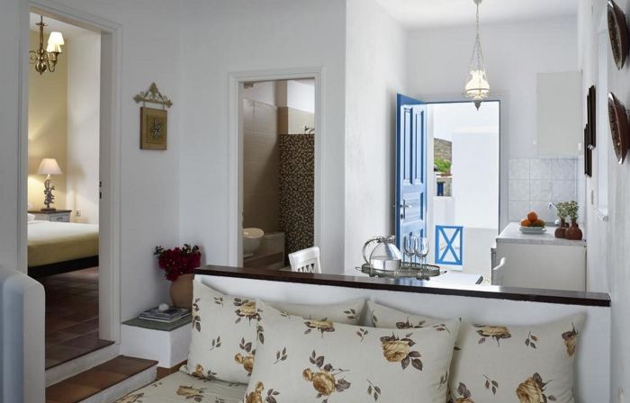Folegandros Apartments