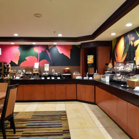 Fairfield Inn & Suites Hartford Airport
