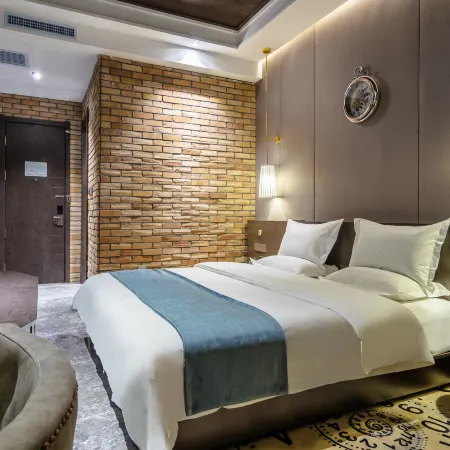Qiqihar Yifeng Business Hotel (Jianhua Hospital)