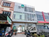 RedDoorz Near Terminal Batu Ampar Hotels in Balikpapan Utara