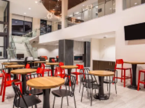 เรสซิเดนซ์อินน์ พิตส์เบิร์ก โอ๊คแลนด์/ยูนิเวอร์ซิตี้เพลซ โรงแรมในพิตส์เบิร์ก