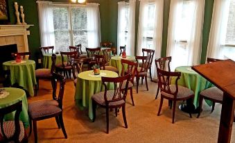 Stockbridge Lakes Bed & Breakfast