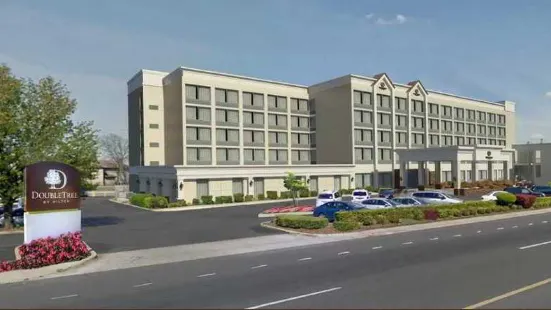 DoubleTree by Hilton Decatur Riverfront