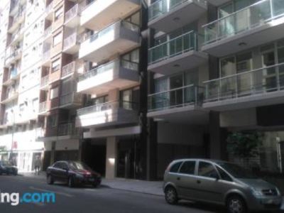 Depto 2 Amb Zona Centro Cochera No Camioneta Solo Familias