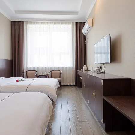 Linjianglou Hotel