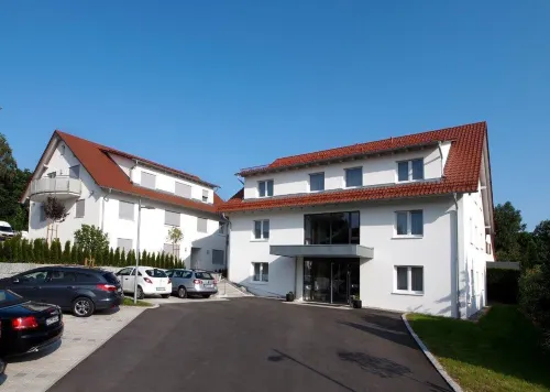 Hotel Gasthof Schützen Gbr فنادق في Biberach