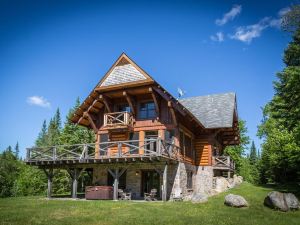 Tremblant Mountain Chalets