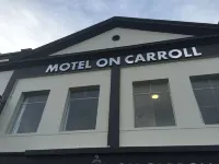 卡羅爾汽車旅館