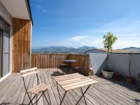 So Art Guesthouse & Hostel Hotels near Fugui Mudan