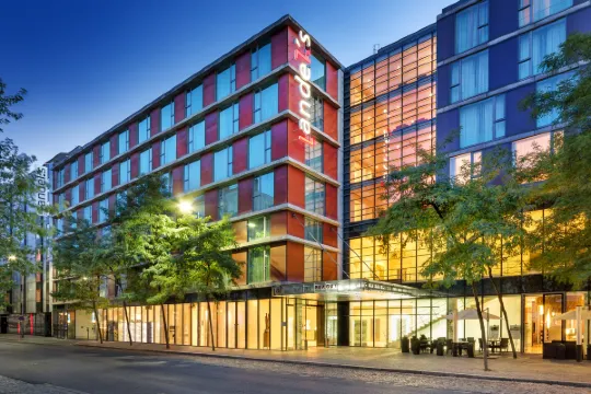 OREA Hotel Andel's プラハの外観の様子