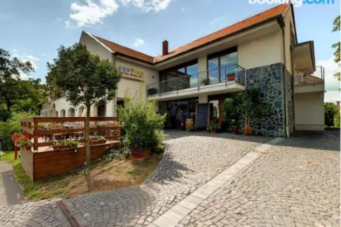 호텔 본비노 버더초니