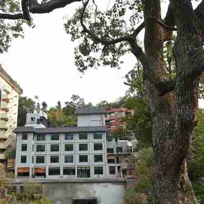 Water House Hotel Exterior