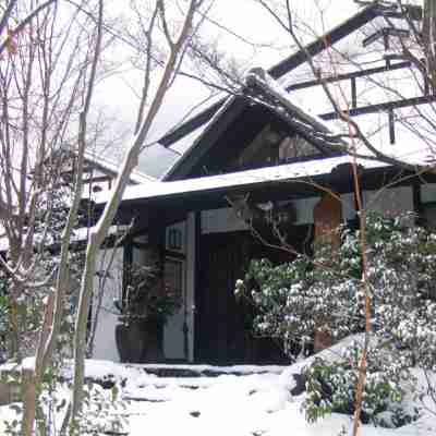 由布院 草庵秋桜 Hotel Exterior