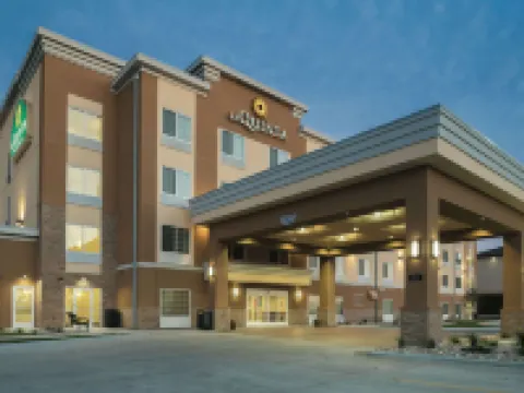 La Quinta Inn & Suites by Wyndham Grand Forks Hotels in Grand Forks